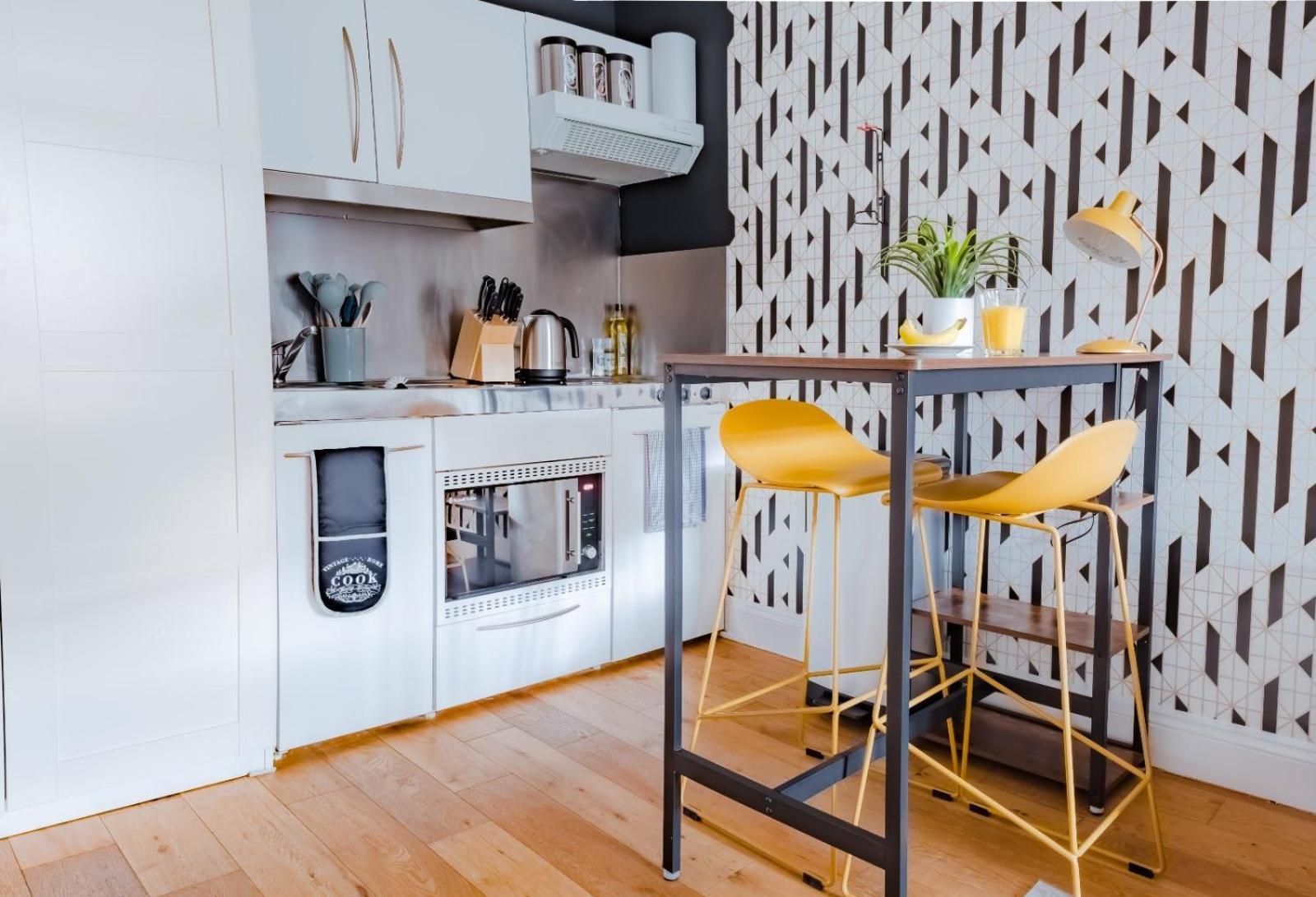 Classic Studio Apartment Кеймбридж Екстериор снимка