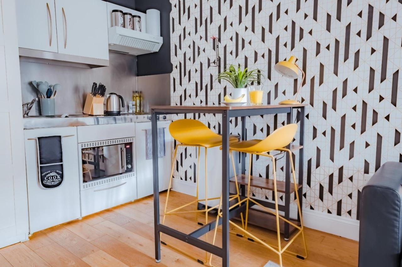 Classic Studio Apartment Кеймбридж Екстериор снимка
